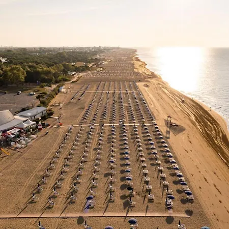 Cozy Independent In Bibione Pineda